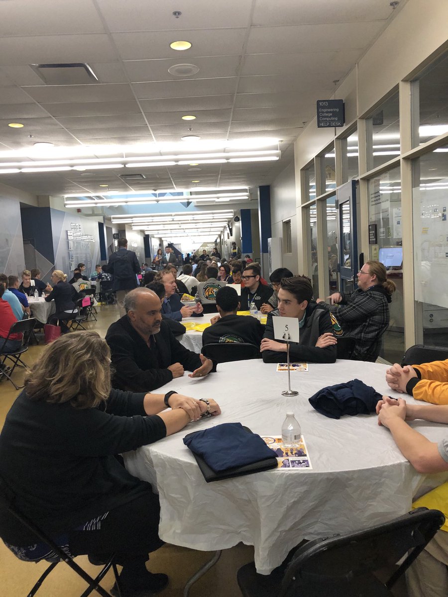 mbruozas's tweet photo. Thanks to @UToledo and @BerkeleyLab for organizing the #NatLabDay STEM event. Over 100 HS Ohio students get a chance to talk with DOE researcher. #STEM https://t.co/acc0TUAFI6