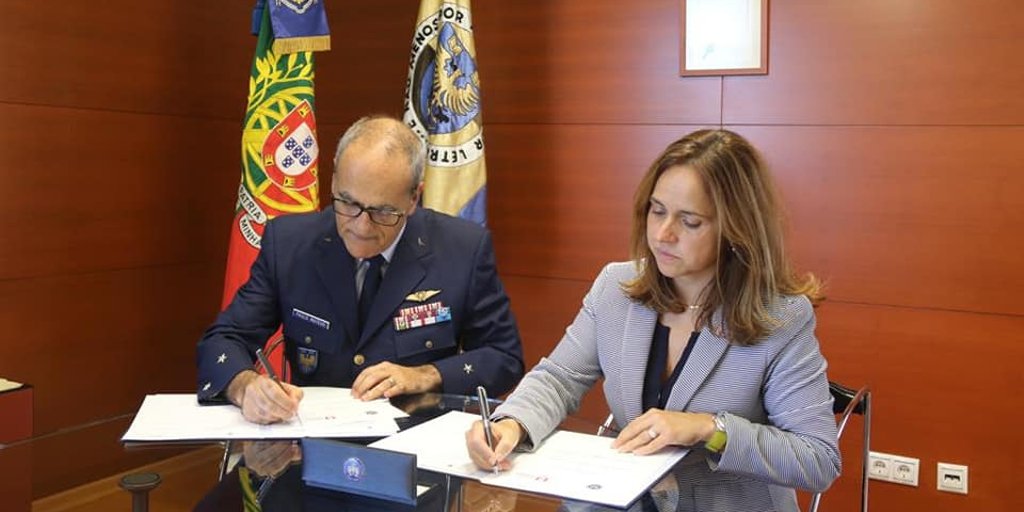 iseglisbon's tweet photo. Decorreu ontem a assinatura do protocolo de cooperação entre o ISEG e a Academia da Força Aérea, no âmbito do processo de reestruturação do ciclo de estudos do Curso de Administração Aeronáutica (ADMAER).
#lifeatISEG #academiadaforcaaerea
#administracaoaeronautica https://t.co/8dL53oigRV