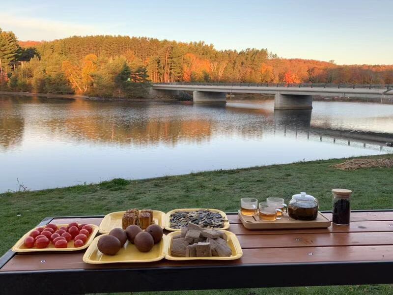 canada_tea's tweet photo. 碧云天 黄叶地 秋色连波 波上寒烟翠 Into the fall, staring at a blue, Yama Buki, will overlap your figure. #tea#teainstitute #canadateainstitute #teatrip #china #chinawuyi #teatetea #teaculture #travel #trip #life #lifestyle  #pictureoftheday #茶 #茶藝 #茶道 #茶文化 https://t.co/CqXK63YNvb