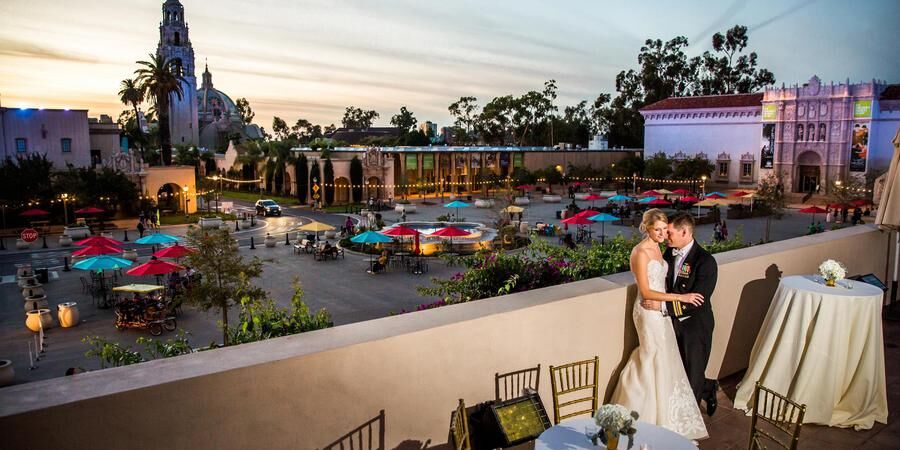 MENINBLACKLIMO's tweet image. "You know you’re in love when you can’t fall asleep because reality is finally better than your dreams.” – Dr. Seuss #balboapark #pradobalboapark Congrats to everyone getting married this weekend!