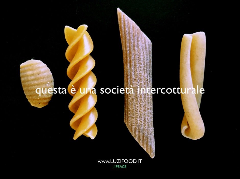 LuziNaturalFood's tweet photo. Le differenze ci rendono più sani. 

#PeaceSpring  #11ottobre #Peace https://t.co/3BOEJ7Dykc