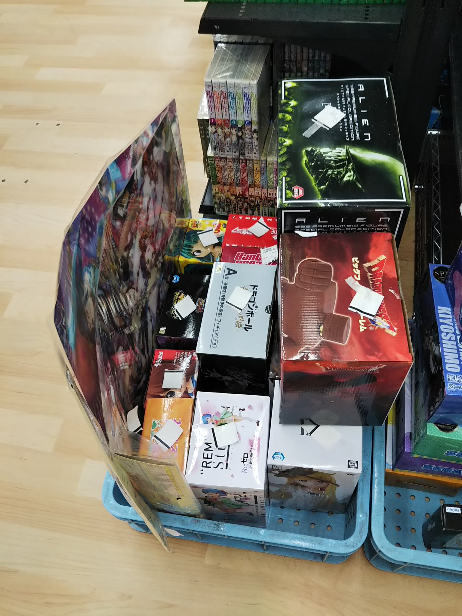 古本市場泉大津店 本日もホビーをたくさん買取しました お待ちくださいましたお客様ありがとうございます 少しずつ売場に出していきます ワンピース ドラゴンボール ソードアート オンライン Reゼロ 古本市場泉大津 泉大津 和泉 高石