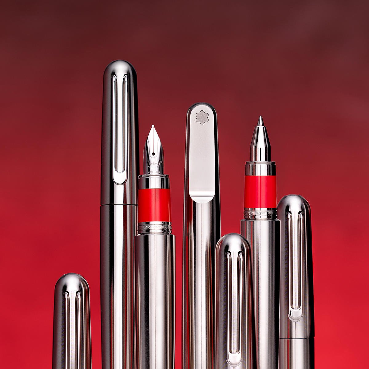 montblanc_world's tweet photo. Our latest partnership with @RED is about writing and spreading a message that, as a community of global citizens, together we can end AIDS epidemic. Join us and #WriteREDendAIDS.
https://t.co/qD4U9ocW1C https://t.co/ToE2Z6nzzg