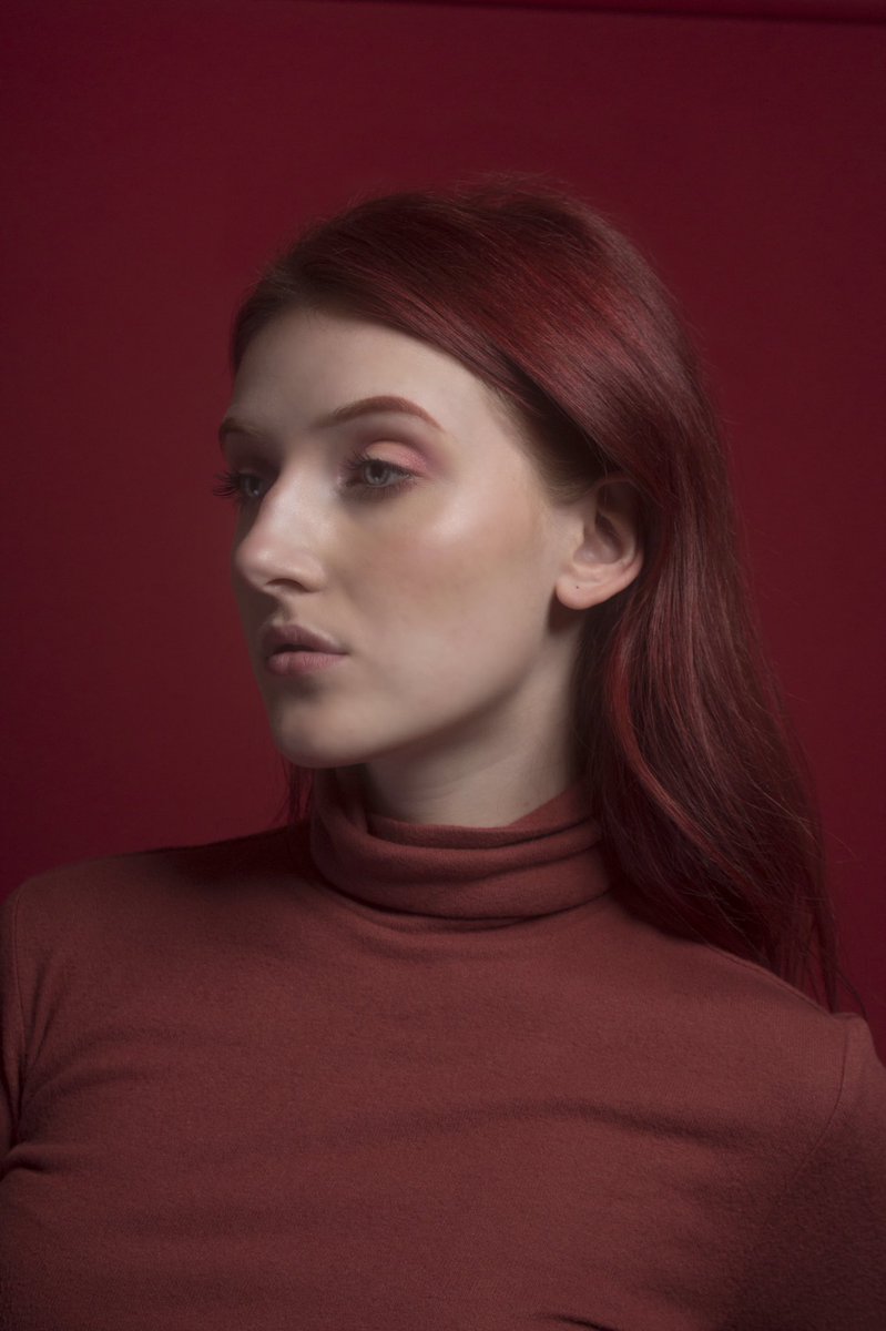 rileyp0608's tweet photo. r e d
.
someone hire me to model for ur brand xo https://t.co/5XG6VpyfMq