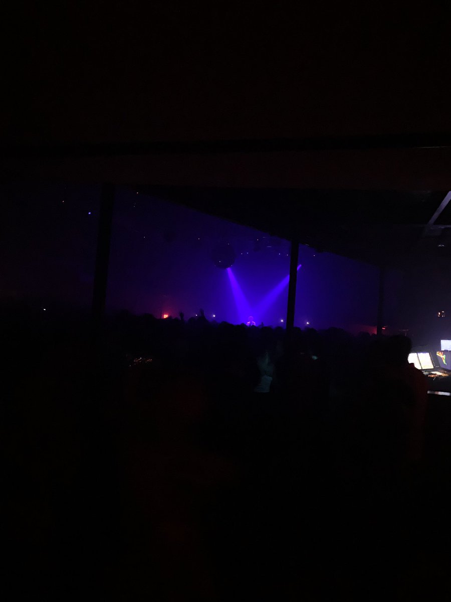 Ad_Smitty's tweet photo. Last night was unreal! Ty @kaskade X 003 for that dark redux experience.
🖤🕳
#darkredux #kaskade #reduxtour #redux #redux003 https://t.co/5Y3bObSc8E
