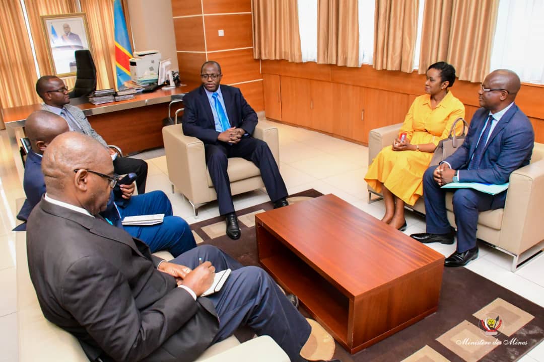 Politique minière de la RDC au centre d'un échange entre le Min. des Mines, Wily Kitobo et le diplomate Nord-coréen,  Kim Kie Joo ce jeudi 10 oct. Puis, il a échangé avec la délégation de KAMOTO Copper Company.