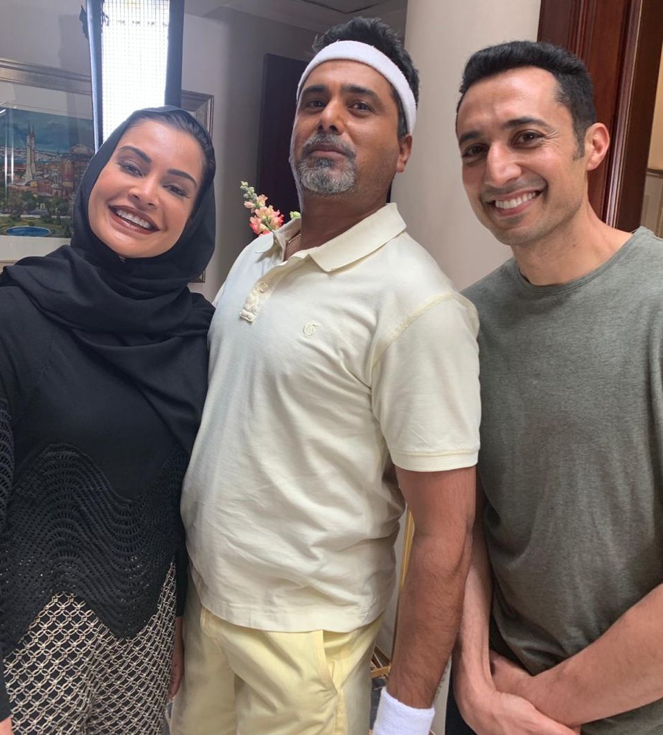 It looks like we have some famous faces on set today! 
#MaterialMovie2 #NewMaterial #Material2