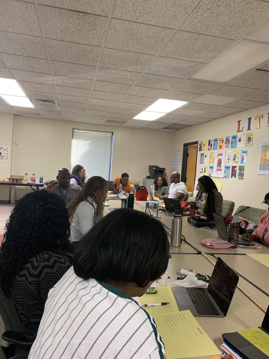 RaGantt's tweet photo. Learning and growing from the Science Team “Lornisha” #engage #explore #realworldconnections #phenomenon #inquiry #literacyskills https://t.co/CUaY6yrQaU