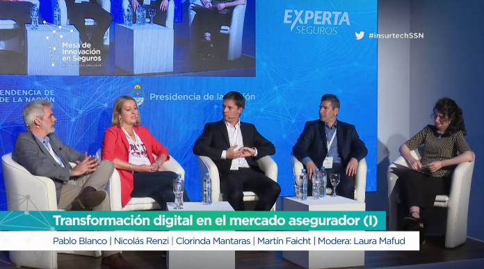 Cronistacom's tweet photo. [AHORA] Clorinda Mantaras, Directora de Innovación y Transformación: "Todo lo que está vinculado a las nuevas tecnologías impacta directamente en nuestro modelo de negocio"

#INSURTECHSSN https://t.co/7utz5413Xu