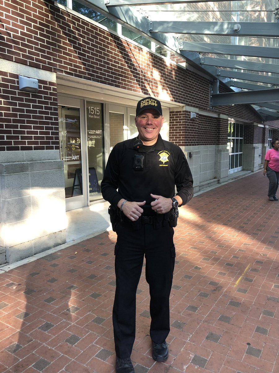 dyager67's tweet image. Happy Friday folks!!! Had the pleasure of meeting Danny Brown this morning.. #LivePDNation #LivePD #StaySafe 💙💙