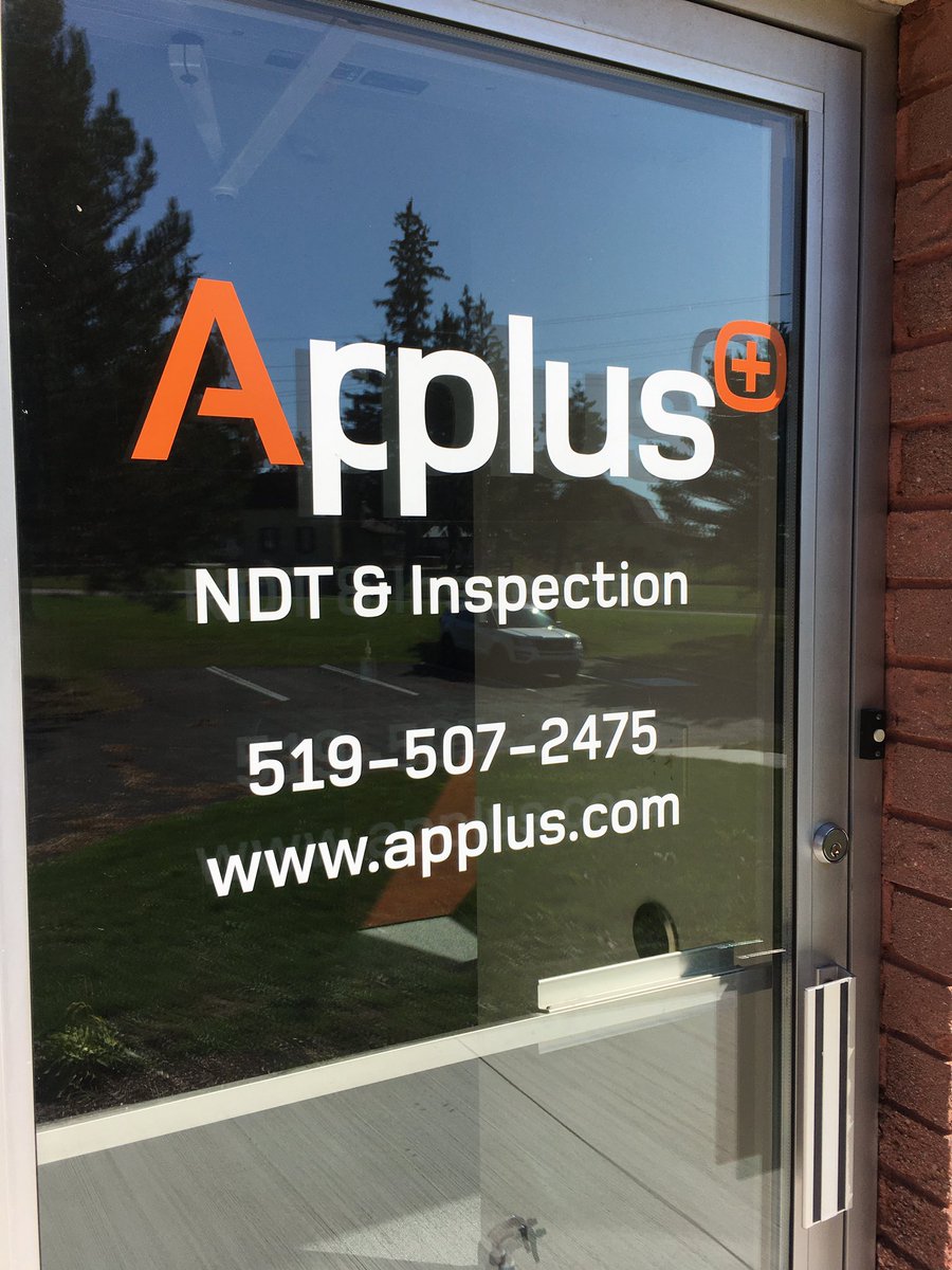 ReliancePrint's tweet photo. Beautiful day for a BIG install! The team at #PRG loves seeing our handy work on display. 

#FridayMorning #FridayFeeling #design #photography #kincardine #community #media #printing #entrepreneurs #local #smallbusiness https://t.co/9vMolMrqEL