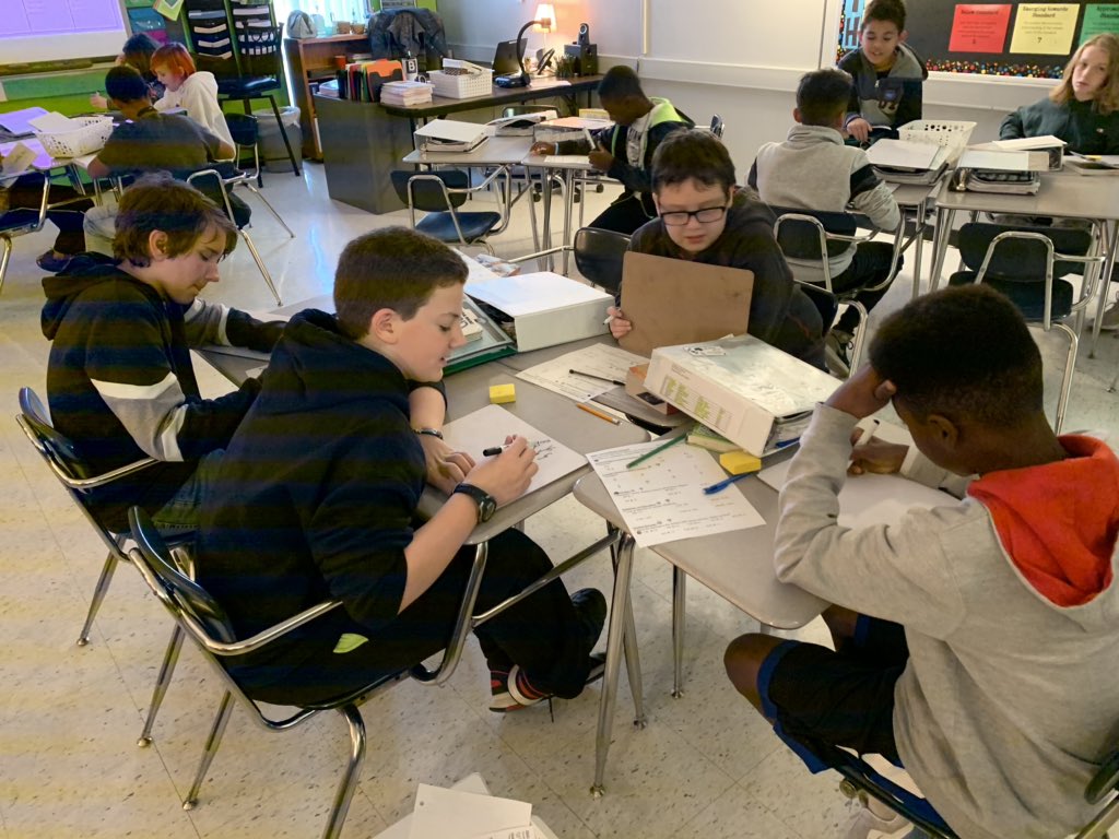 MrsCates6's tweet photo. Math Clinic today!  Peer teaching at its best!  ♥️ #AVIDHerd #BridgerBold #ISDstrong #onechildonechampion https://t.co/slL0bRrAta