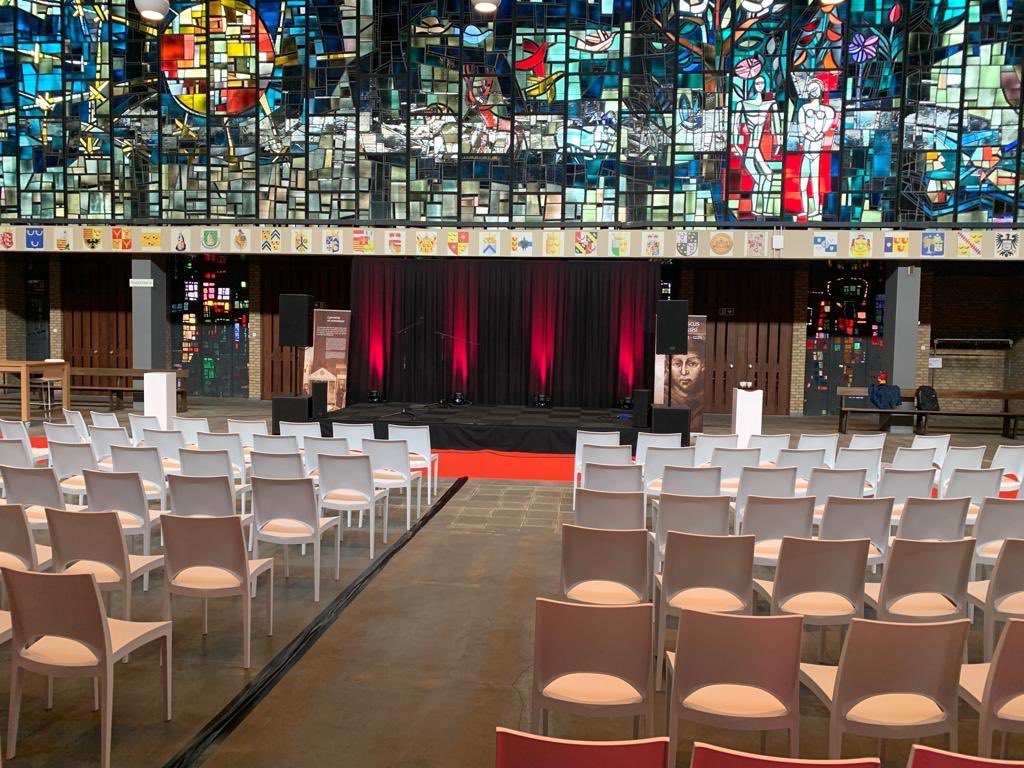 franciscushuis's tweet image. Ready✅ franciscushuisweert.nl/evenement/een-… tot morgen! Kaartjes zijn verkrijgbaar aan de kassa bij de ingang van het Franciscus Huis Weert 15.30 inloop 16.00 uur aanvang concert