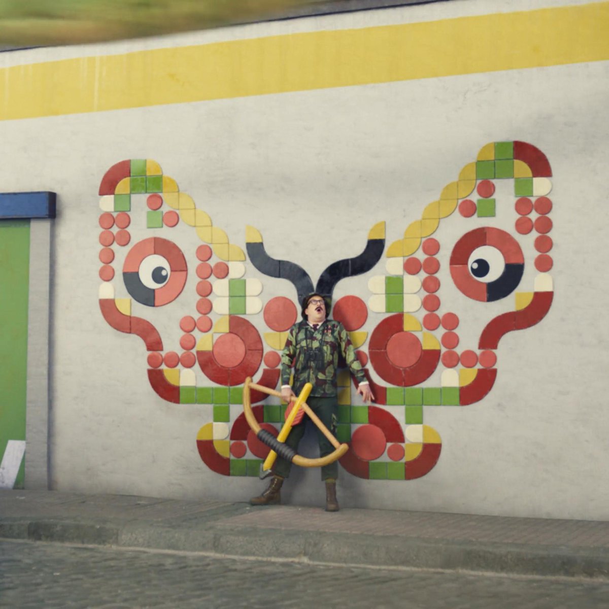 LEGO_Group's tweet image. What happens when you put together a giant dragon wearing sneakers and a rabbit in a flying car? #RebuildTheWorld #LEGO