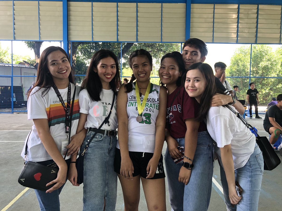 ALouissssse's tweet photo. Congrats sainyo mga bb!! Luvvvyuuall❣️
#labanCEIS #FearTheSting https://t.co/0r1mEjy4bo