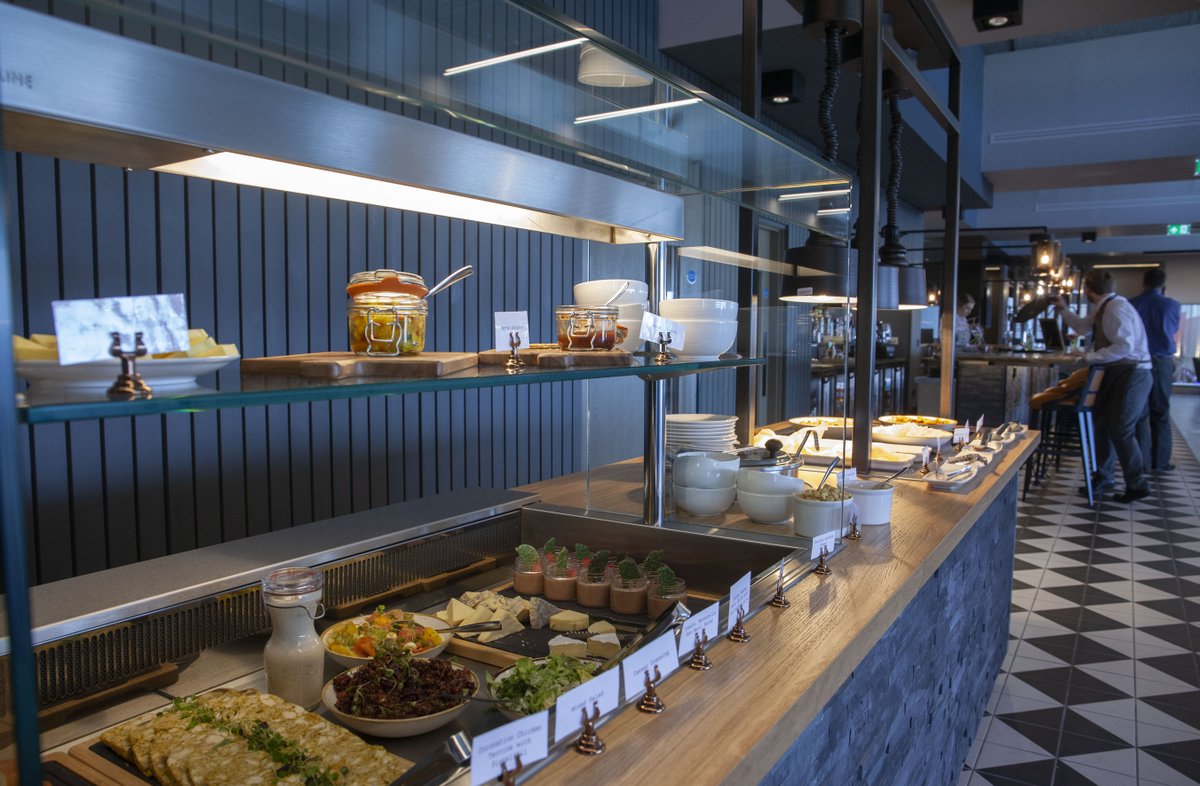 GLA_Airport's tweet image. Experience the Lomond Lounge with the whole family before you fly! This October break take advantage of our Family Package price, with entry for 2 adults &amp;amp; 2 children for only £100!
Book now at bddy.me/2M5gG8E
Don't miss out!
#TheLomondLounge #FamilyPackage #OctoberBreak