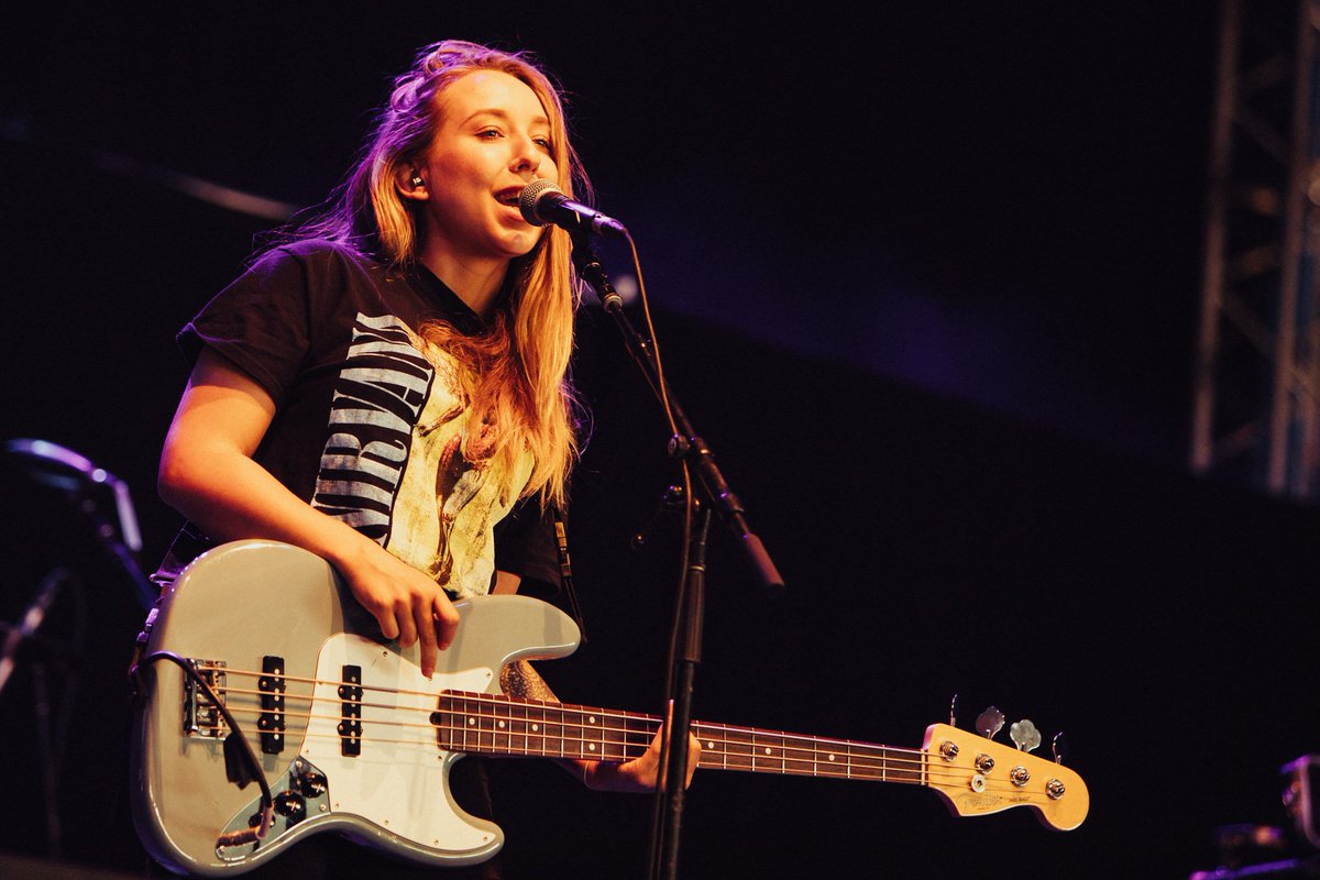 We ❤️ the brand new single from <a href="/MILKTEETHPUNX/">MILK TEETH - NEW ALBUM OUT NOW!</a>, 'Given Up'! 🎶 Not heard it yet?? 👉ow.ly/FMpz50wIr9J