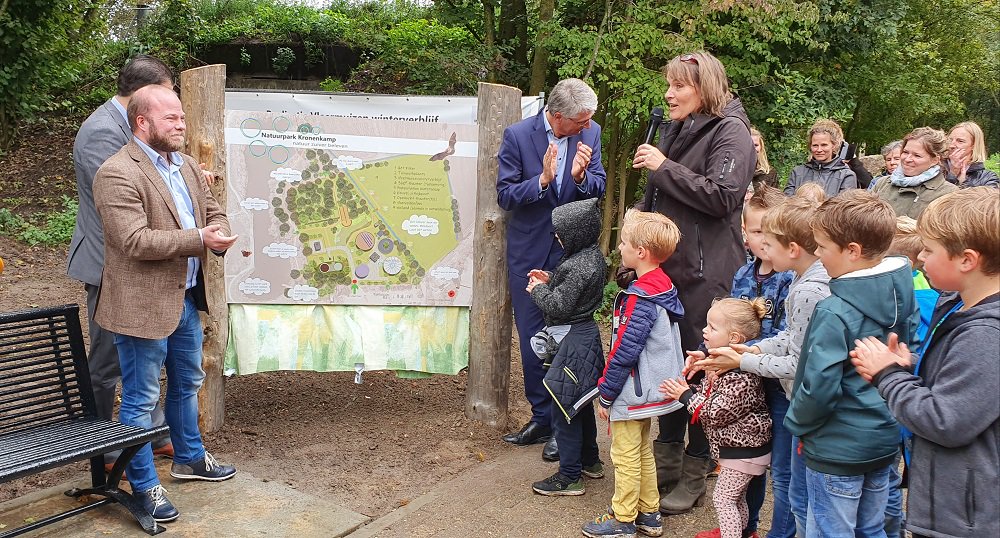 🗞  @peterkerris  opent Natuurpark Kronenkamp in Neede. Met steun van provincie Gelderland is de voormalige rioolzuivering RWZI omgebouwd tot een natuurpark waar recreatie en ontmoeting samen komen ➡️ bit.ly/2B1XWjZ