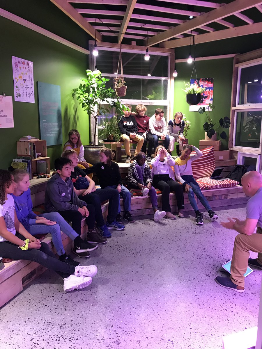 Årets festkomite til <a href="/ReddBarna/">Redd Barna</a> sin fredsprisfest er i gang! Her slipper barna fantasien løs for å skape en fantastisk fest 10.desember👏😍 
<a href="/NobelPeaceOslo/">Nobel Peace Center</a> #reddbarnasfredsprisfest <a href="/NobelPrize/">The Nobel Prize</a>