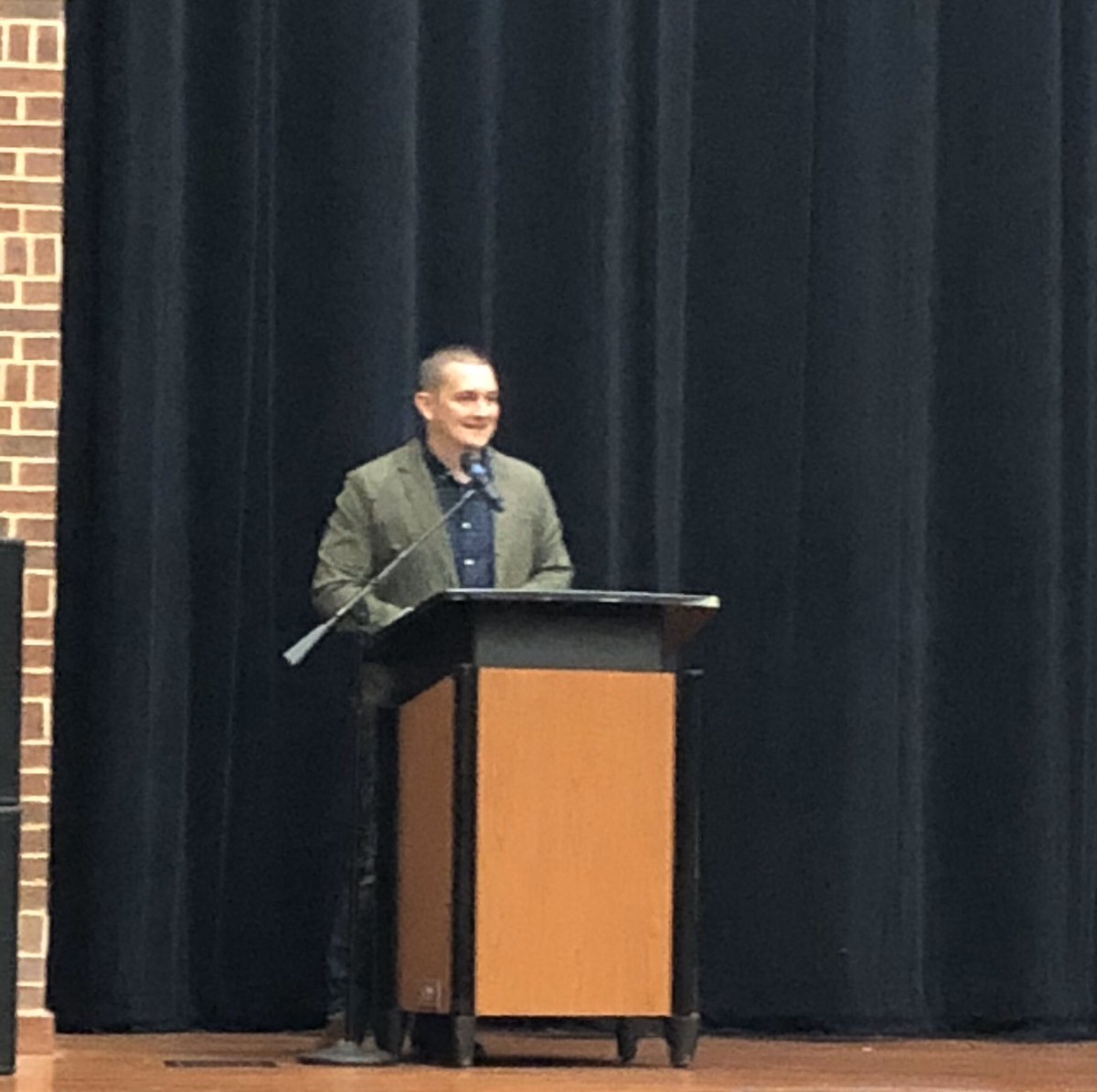 PHarris_rhhs's tweet photo. Such an honor &amp; blessing to work with @BrandonVestal1! The big dawgs from Austin joined us today to celebrate his awesomeness. All @RHHSHawks are better just for knowing this man. #HeathLearns https://t.co/7nxZ9uI2Ht