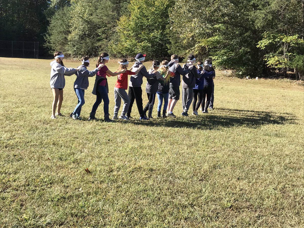 roberts16prez's tweet image. Solving problems together. Building teams. Strengthening bonds. #SalemProud #HawRiver