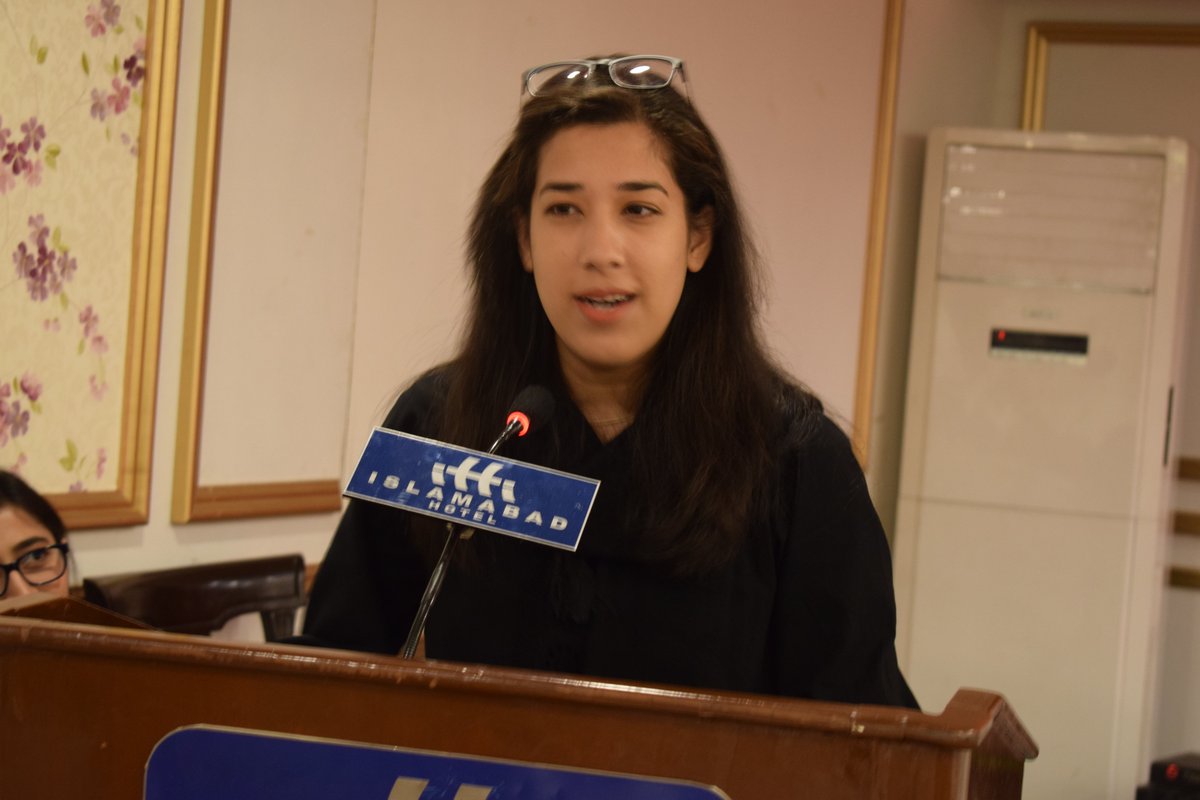 CRMPakistan's tweet photo. I wish every girl has proper knowledge about their rights and I am happy today they are demanding from the government for proper implementation of Child Right laws. @AbihaHaider05 Pakistani Footballer.
#DayoftheGirl #DutyBearersForGirlsRights #WhyTheGap  #IGCD2019 https://t.co/FXlH9u8Evd