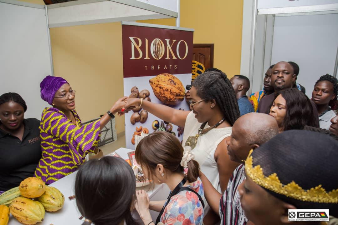 GEPAGhana's tweet photo. Throwback to the 1st African Cocoa & Chocolate Expo.
#ACCE19 #GEPA #CIG #ExportGhanaExportMore #Cocoa #Throwback #Chocolate #CelebratingInnovation #MotivatingConsumption #GhanaBeyondAid #Africa https://t.co/0EMKZdRG1w