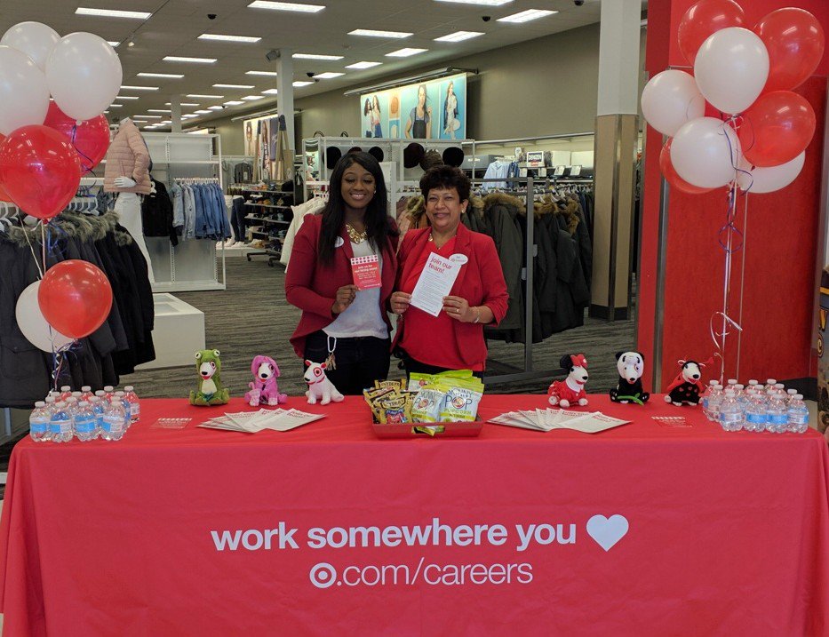#target KOP Seasonal Hiring Event. ETL HR Vera and Style Expert Bibi bringing energy and joy to recruiting! #worksomewhereyoulove 🎯