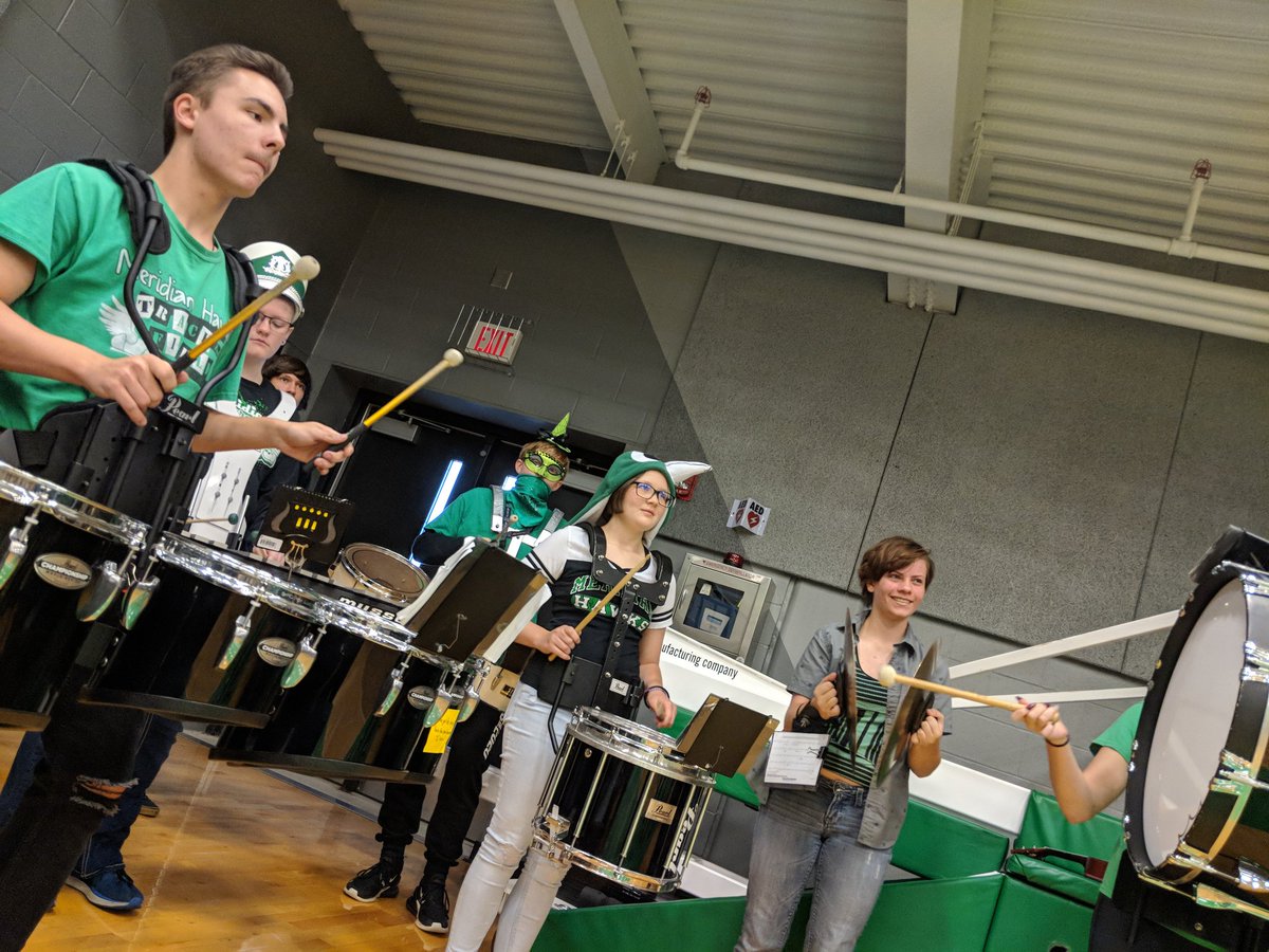 missmull214's tweet photo. 2019 Homecoming Pep Rally! Go Hawks beat the Rams! 
#wearemeridian
#HoCo2019
#mullsmath https://t.co/Dp5CWC6IFE