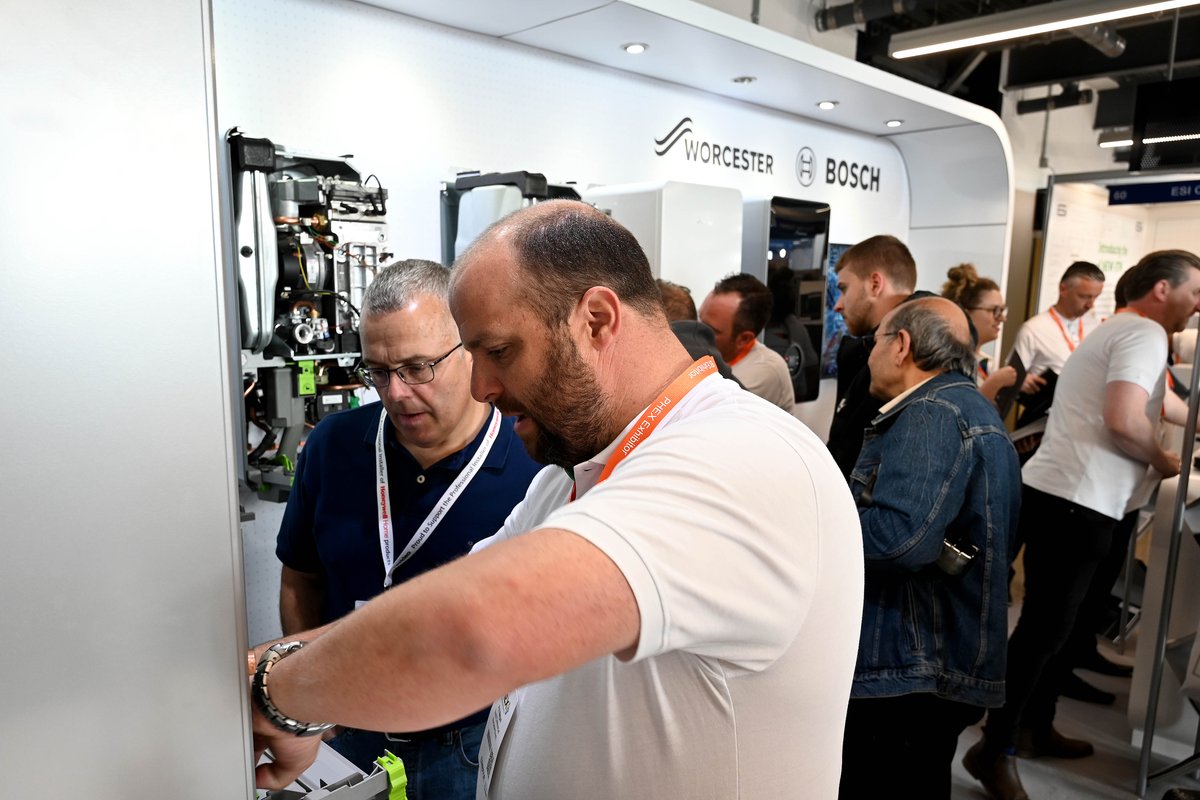 WorcesterBosch's tweet photo. We will be at #PHEXManchester next Wednesday, at stand number 17. Stop by to get hands on with our #BeautifulBeast and our new #Worcester2000! https://t.co/jA4umZGnMr