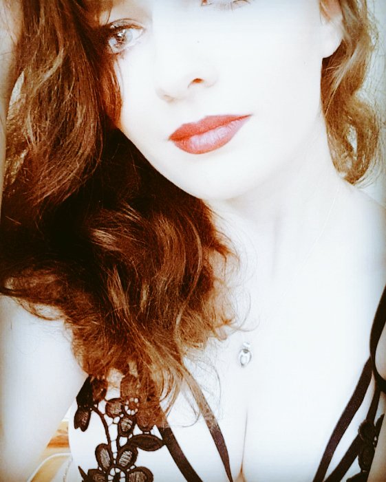 _comment_share_
follow for mor 🔥🔥

😘😘😘😘

#sexywoman #forever #romantic #kisses #FolloMe