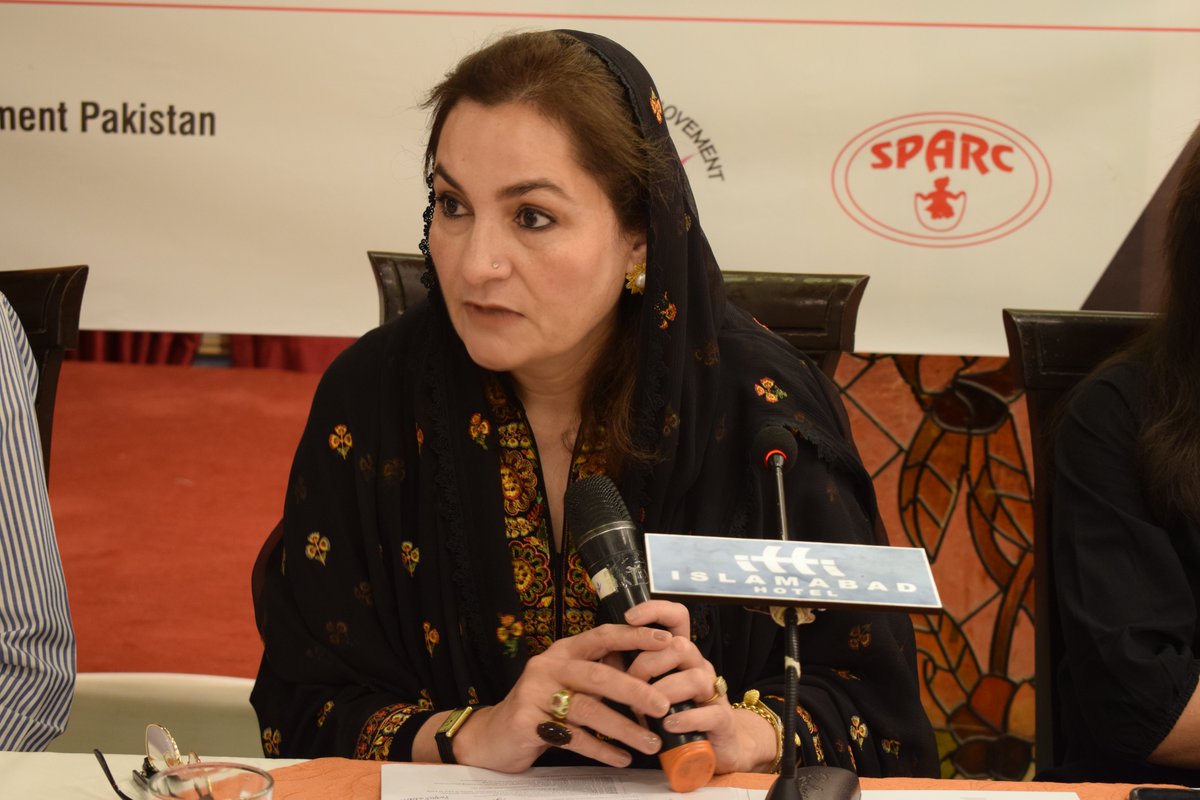CRMPakistan's tweet photo. I am proud of young Pakistani girls. It’s time we encourage girls to pursue their dreams, uplift their self-esteem and celebrate all their talents. @MehnazAkberAziz  Chair SDGs Committee on Child Rights
#DayoftheGirl #DutyBearersForGirlsRights #WhyTheGap  #IGCD2019 https://t.co/qymaNhDkCu