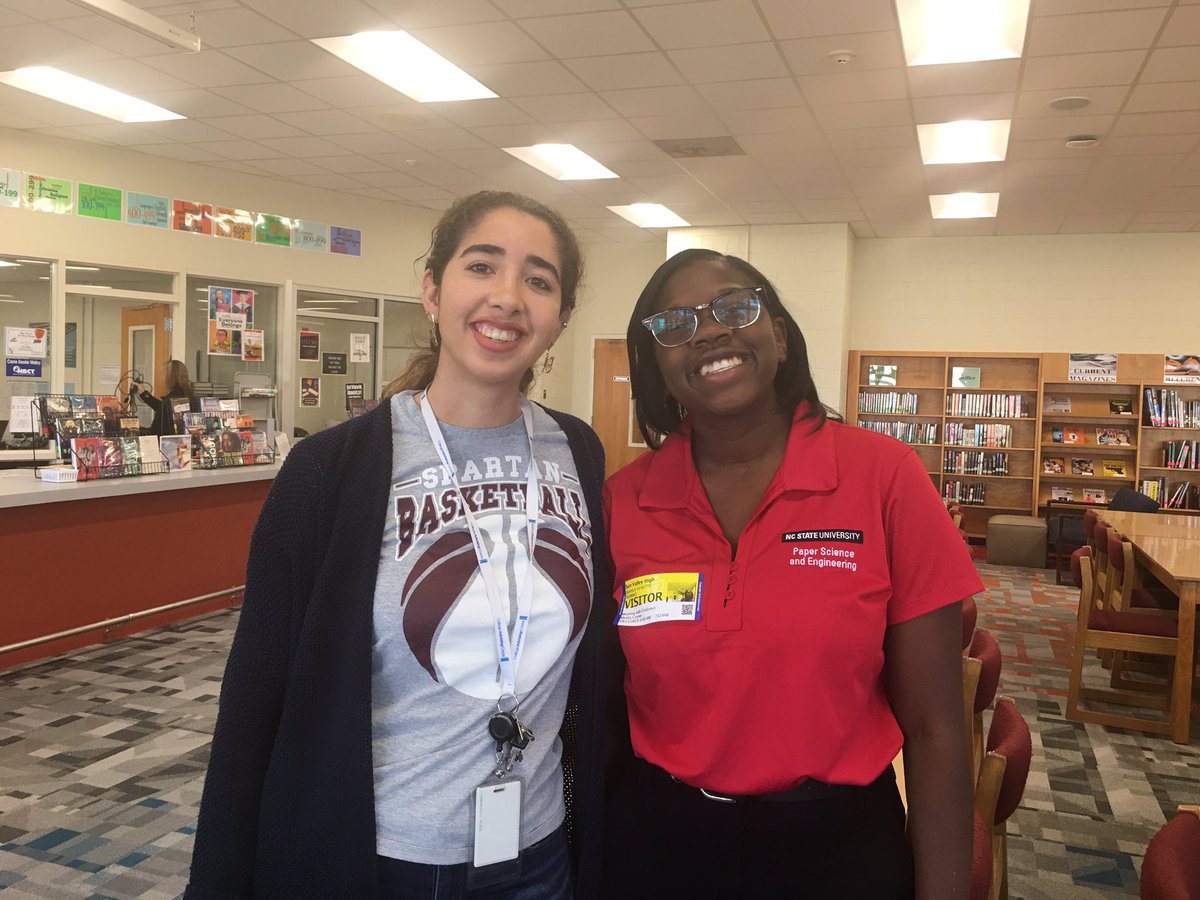 davedru7dt's tweet photo. Paper Science Engineering presenter from NC State (my daughter -SV grad.) and our College Advisor Miss. Arias!! @SVHSPrin_Dad  @MarvinBradley18  @AGHoulihan  @UCPS_MonroeNC https://t.co/9fU0uQTsN2