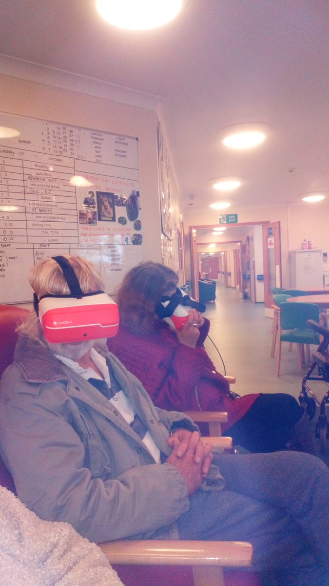 Amazing morning with Freyja &amp; Lottie from <a href="/NMAPlymouth/">National Marine Aquarium</a> aquarium <a href="/OceanCTrust/">Ocean Conservation Trust</a> on Cotehele &amp; Edgcumbe Units who shared their AI headsets with patients and staff for a trip around the Sound. Thank you very much - everyone enjoyed the experience and seeing ocean artefacts.