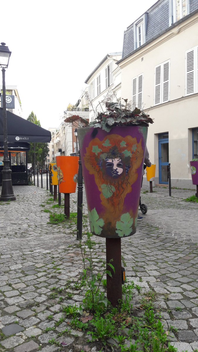 SiTesJardin's tweet photo. L'AG de @SiTesJardin se poursuit par la visite du 20e à #Paris et des futurs sites d'#agricultureurbaine qui seront gérés par la #Régiedequartier Saint Blaise Charonne ! #economiecirculaire @BoiteChampignon @CNLRQ @AFAUP_Asso https://t.co/ks6GFVIdIQ