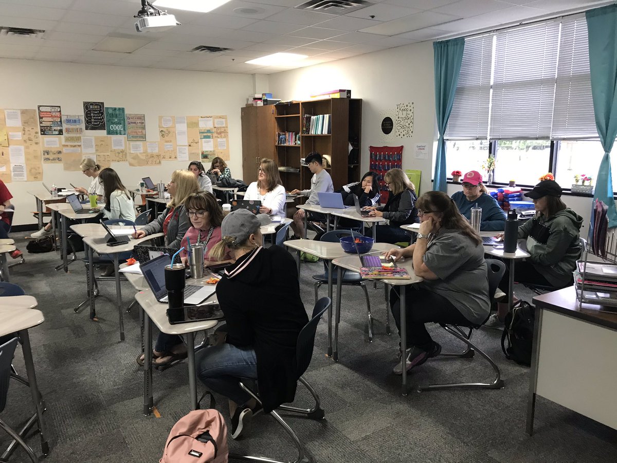 RyanLam4's tweet photo. Digging deeper in MAP data reporting, schoology 101 and SPED accommodations. Learning and staying warm at North.  #villagenorth https://t.co/lQv2xlizUd