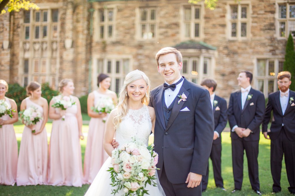 KristaLeePhoto's tweet photo. Take a look at some helpful advice to assist you with selecting your #wedding photographer 📷: https://t.co/rzOeQnrymS

#nashvillephotographers #gettingmarried #justmarried #weddingceremony #outdoorweddings #newlyweds #weddingreception #bridalparty #kristaleephotography https://t.co/u7j4RrbYVN