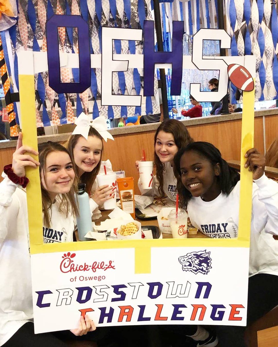 OswegoCFA's tweet photo. Today is the 🚨LAST DAY🚨 to mention your school for the #CrosstownChallenge ! As of right now, OHS is in the lead!👏🏻🎉 Will OE make a comeback before the game? You have til 4pm tonight! Good luck! https://t.co/luCRFk7gI1