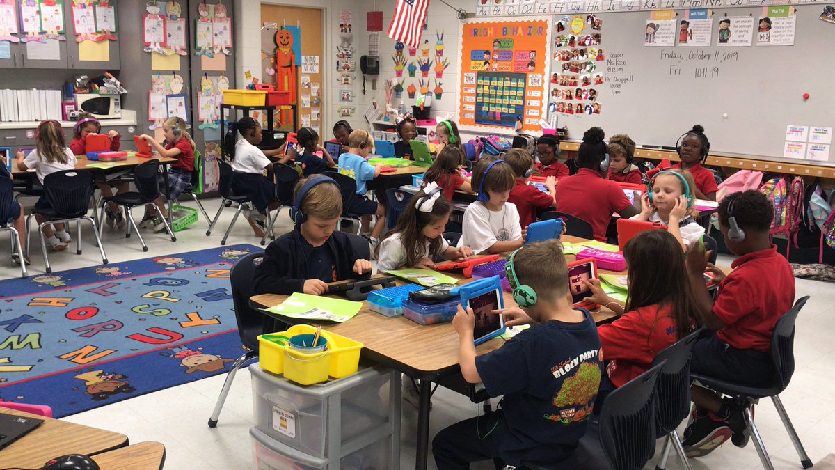 brooke_young1's tweet image. Cashing in our iReady coins for some iReady fun games! Hard work pays off! #iready #coins #endofquarter @MaryBAustin @MobilePublicSch