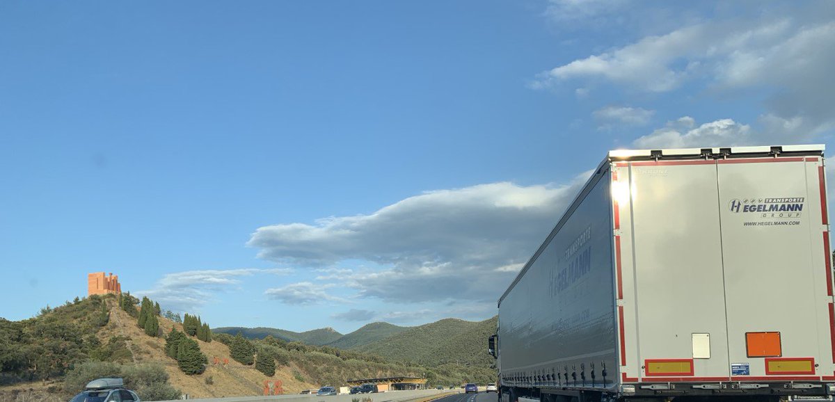HegelmannFrance's tweet photo. Retrouvez-nous partout en #France, en #Europe et jusqu'aux portes de la #Chine 👍
@HegelmannFrance transporte tous vos produits... en toute sécurité ✅
Bon week-end and on the road again...🚛
📸 #Camion @HegelmannFrance au #Perthus, frontière Franco-Espagnol.
🚛 #hegelmannfrance https://t.co/x1nyjoO7B7