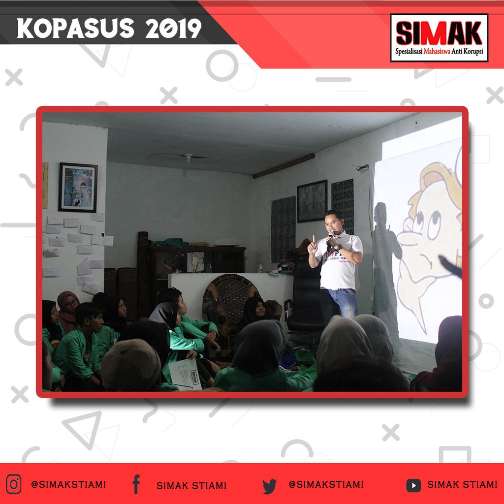 SIMAK_STIAMI's tweet photo. Sukabumi, 5 Oktober 2019
Kegiatan KOPASUS (Komunikasi Pendidikan Khusus) mengenai Malam Spiritual oleh Abang Ariawan, S.AP., M.H selaku Pendiri SIMAK
#KOPASUS2019
#SIMAK2019
#BANGKITLAWANKORUPSI https://t.co/qeEW7kqF1w