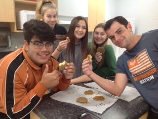 WalesDawn's tweet photo. Using the Scientific Method to make the best ice cream sandwiches! @NEISDCTE @ilovemychargers #RootEdChurchill #NEISDTweecher https://t.co/He3gbbfqi5