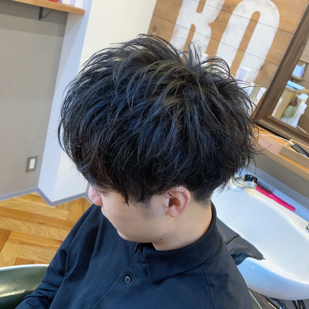 坂田風雅 Roost円町店 店長スタイリスト V Twitter トップはシークレットパーマ Roost ルースト 京都 美容 メンズスタイル メンズヘアスタイル ハイトーンカラー ツイストパーマ ツーブロック マッシュ メッシュ メッシュキャップ 束感 束感
