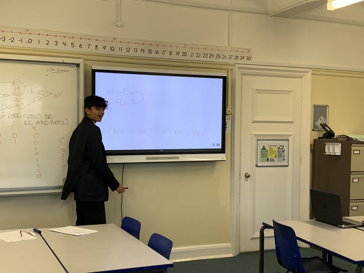 TGS_Computing's tweet image. When the student becomes the master.. #Leadership #LogicCircuits