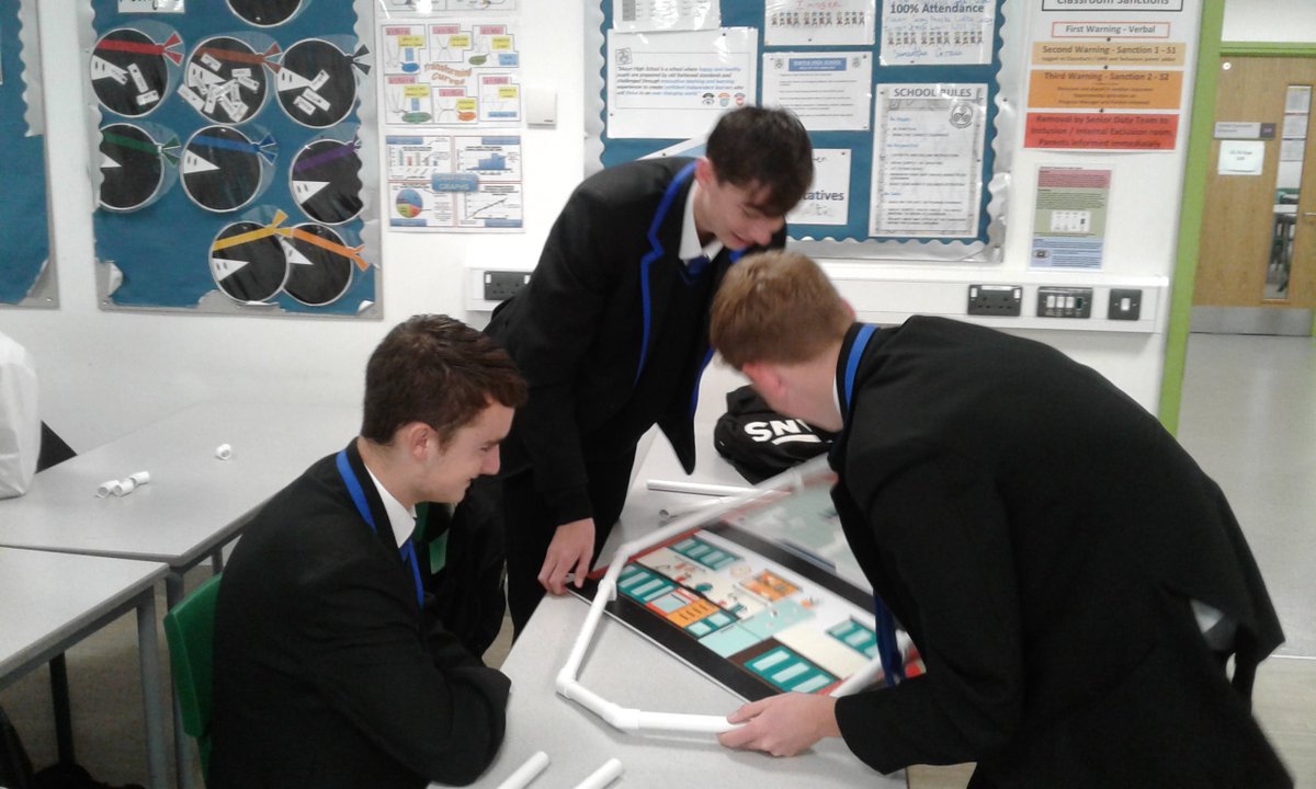 govier_michele's tweet photo. Busy day today @IslwynHigh, @welshbacc with @RebeccaTQ75, @British_Airways, @Gwentwell. Thank you to all the organisations who took part inspiringthefutureworkforce #workofwork @EB_Exchange https://t.co/H3SPsmu3Ju