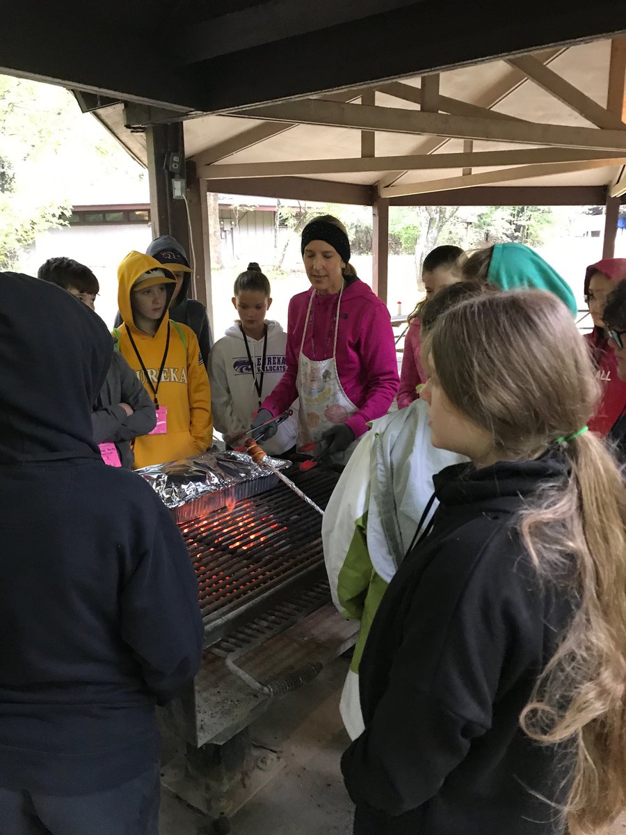 Popcorn and brown bear cooking on the outdoor 🔥!   6th grade camp memories being made at LSMS Seeker camp! ⁦<a href="/LaSalleMS/">LaSalle Springs Middle School</a>⁩