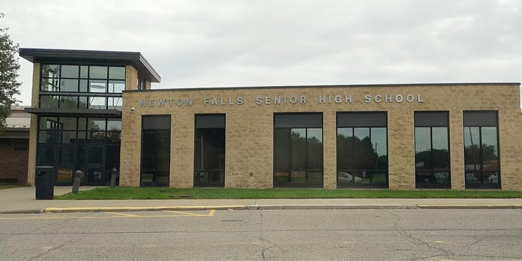 NemetTrustee's tweet photo. Attention Newton Falls students, there will be no school on Friday, October 11th and Monday, October 14th. Enjoy your long weekend!  #NoSchool #NewtonFalls #InService https://t.co/DLRWxCzHCV