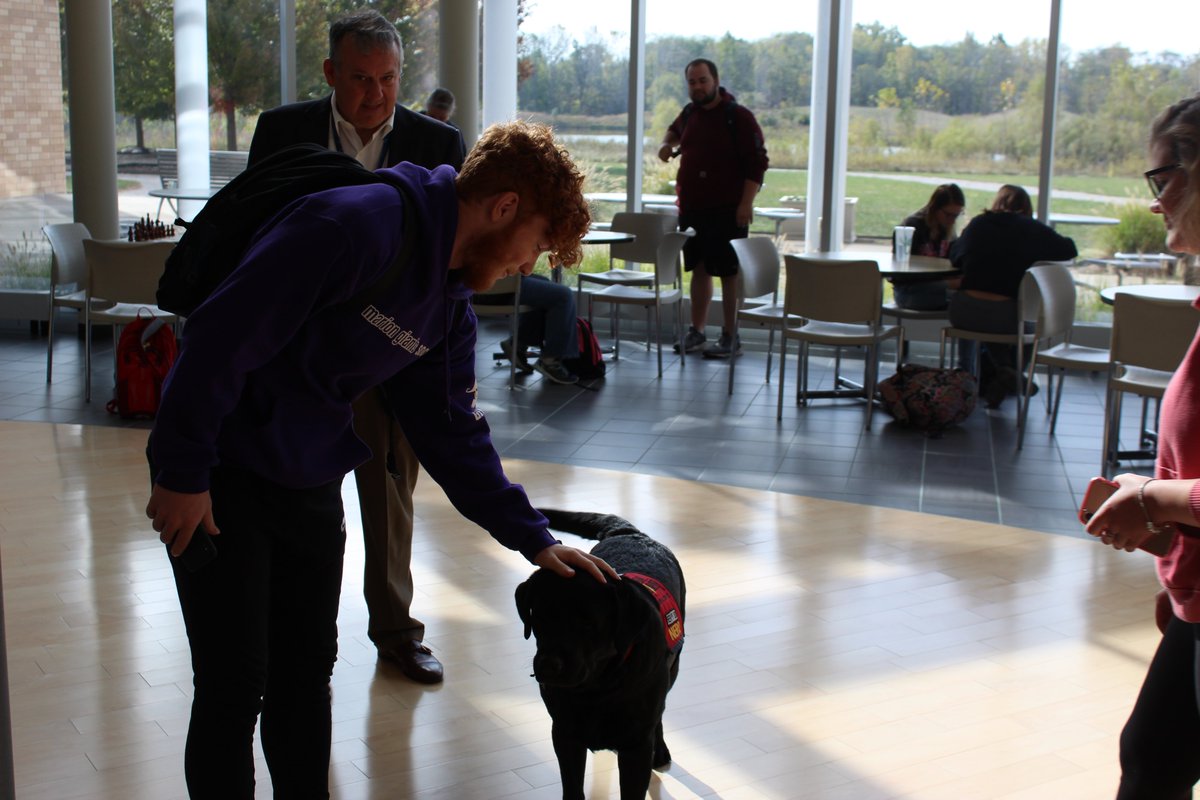 IvyTechMarion's tweet photo. Nero the therapy dog stopped by the campus to give the students a little stress relief before finals/midterms next week @IvyTechMarion @IvyTechCC @NswNero https://t.co/O3dVu7cjcJ