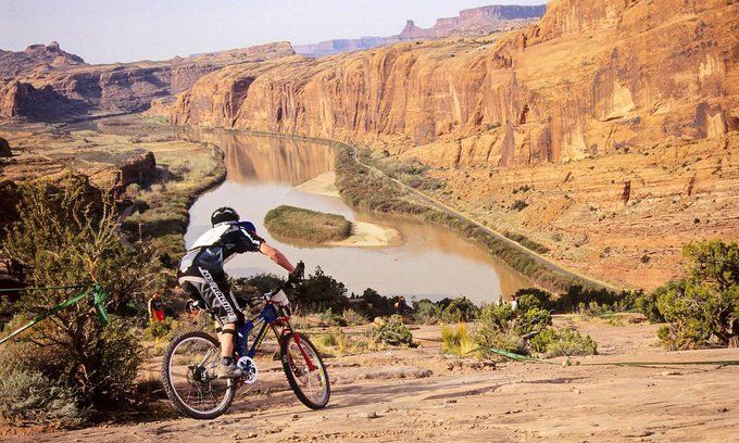 wanderlustmag's tweet photo. Otherworldly red-rock canyons, raging whitewater rapids, snow-dusted mountains and coral-pink sand dunes: Utah is truly one of the planet’s greatest natural playgrounds 🇺🇸
Here are the best 10 adventures > https://t.co/tsv3sALh4E
@VisitUtahUK
#ad #wlut https://t.co/Ma3prPFsUE