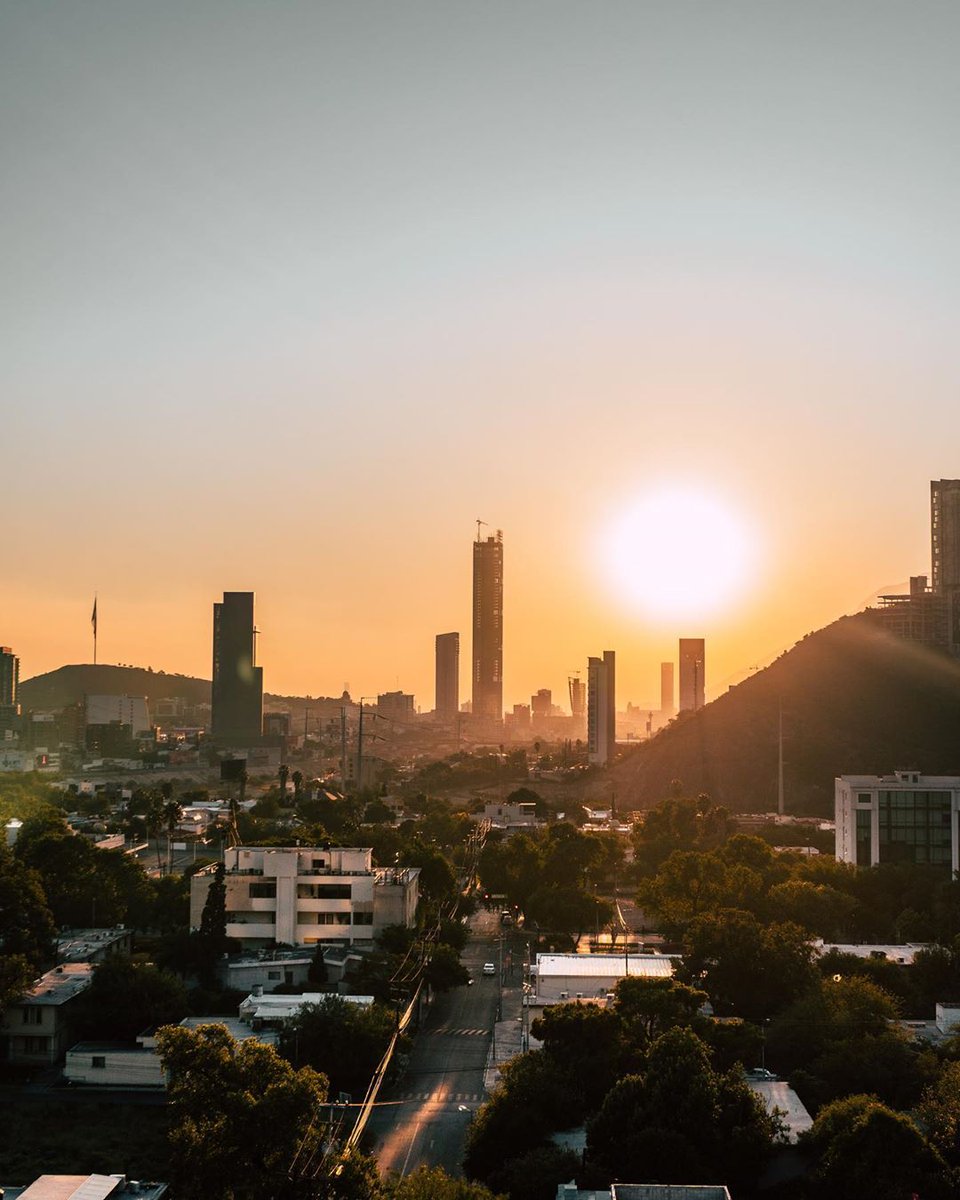 skylinesmexico's tweet photo. El nuevo Monterrey 
fotografo Emiliano Sánchez, https://t.co/eAHea5Gyj1

Únete al grupo!! 
https://t.co/gi6kmU2B5r https://t.co/fdQejiJhPH